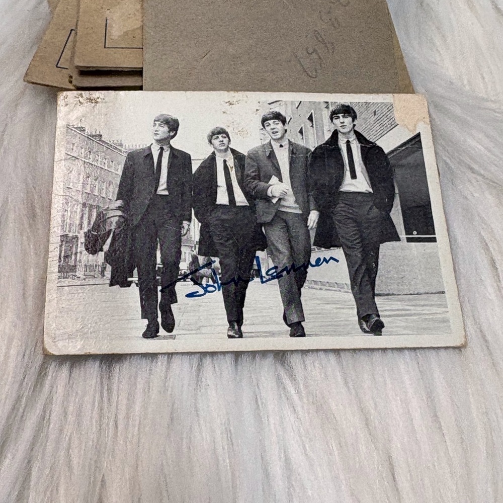 The Beatles Black & White Photo Trading Cards - Signature-Style Prints - Picture 7 of 7